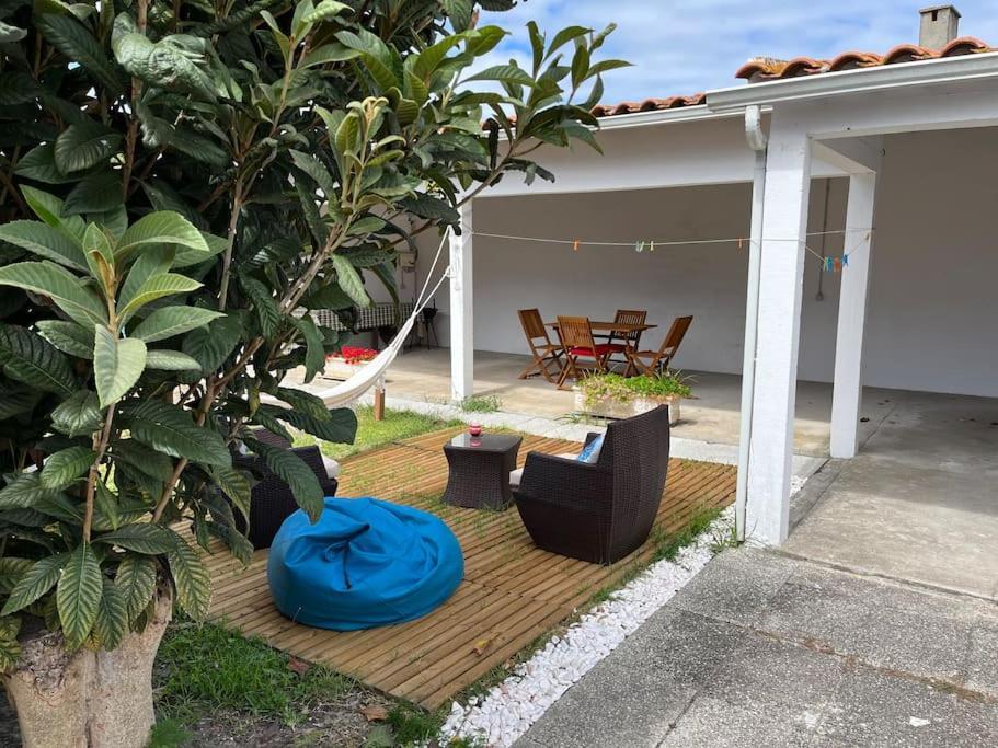 Moradia Alegre No Centro Da Vila Da Tocha. Exterior foto