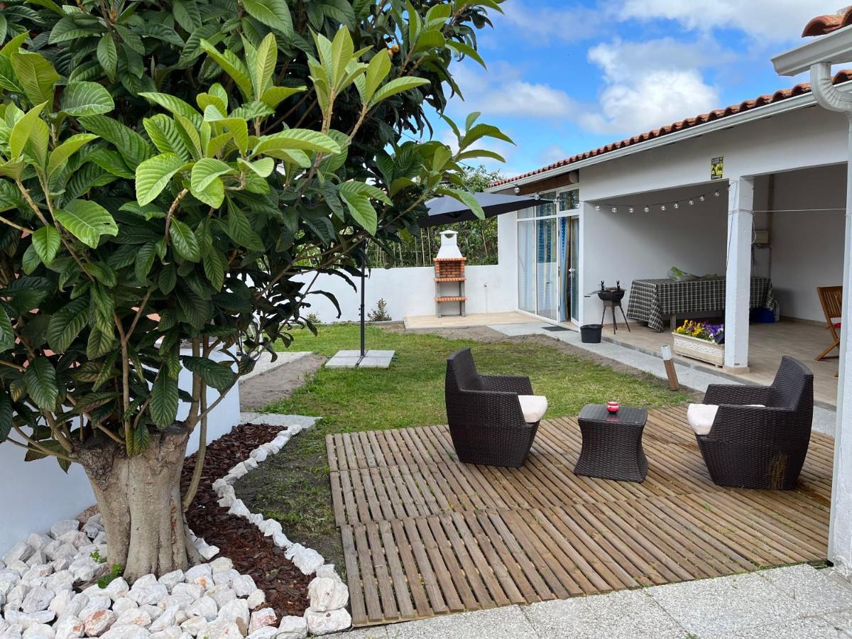 Moradia Alegre No Centro Da Vila Da Tocha. Exterior foto